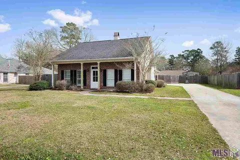 27598 Tall Oaks Dr, Walker, LA 70785 photo 1
