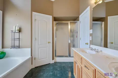 27598 Tall Oaks Dr, Walker, LA 70785 photo 8