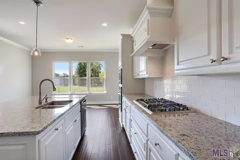 16038 Greycliff Ave, Pride, LA 70770 photo 2