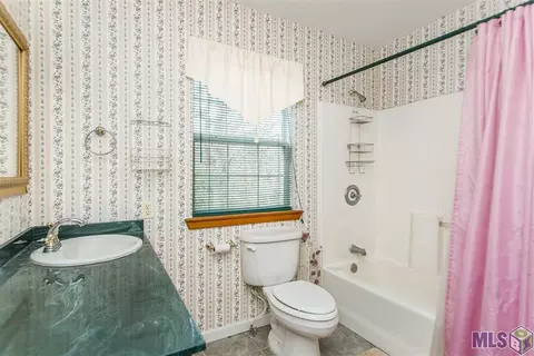 20328 Fairway Dr, Springfield, LA 70462 photo 41