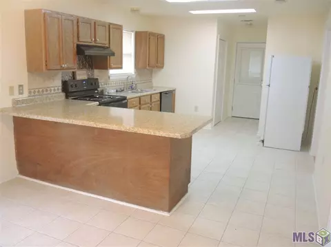 28804 Brett Dr, Walker, LA 70785 photo 4