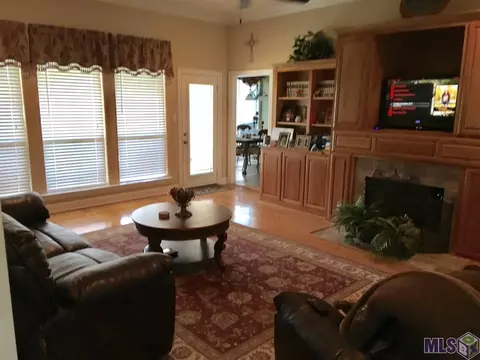 12436 Winter Ridge Dr, Walker, LA 70785 photo 5