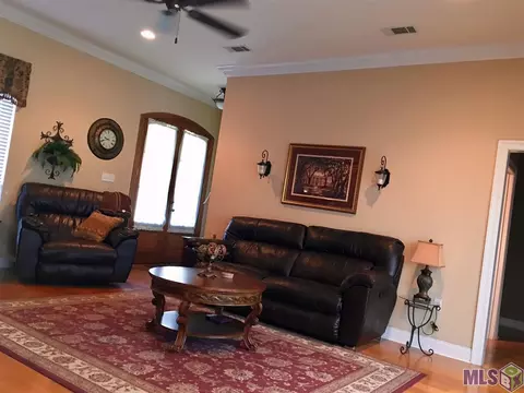 12436 Winter Ridge Dr, Walker, LA 70785 photo 3