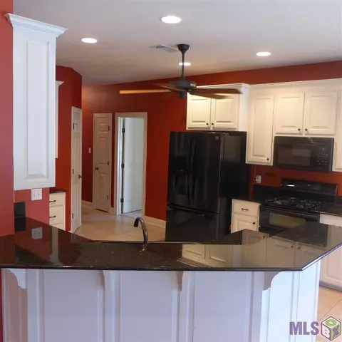 34083 Springlake Dr, Walker, LA 70785 photo 13