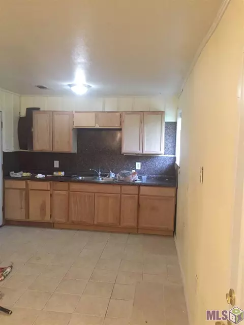 4205 Heath Dr, Baker, LA 70714 photo 4