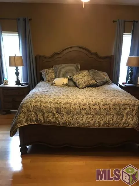 30085 Oak Shadow Dr, Walker, LA 70785 photo 27