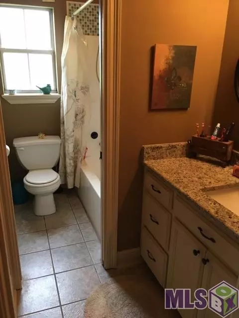 30085 Oak Shadow Dr, Walker, LA 70785 photo 21