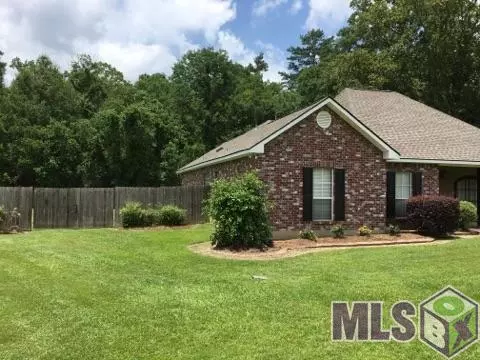 30085 Oak Shadow Dr, Walker, LA 70785 photo 2
