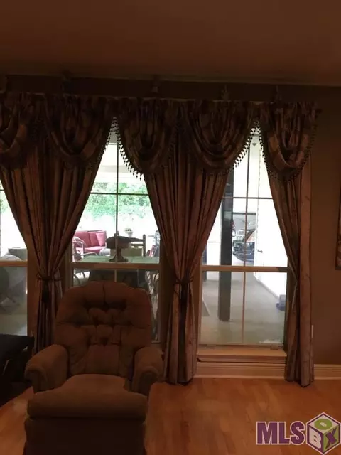 30085 Oak Shadow Dr, Walker, LA 70785 photo 12