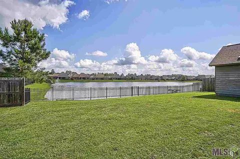 13213 Williamsburg Dr, Walker, LA 70785 photo 4