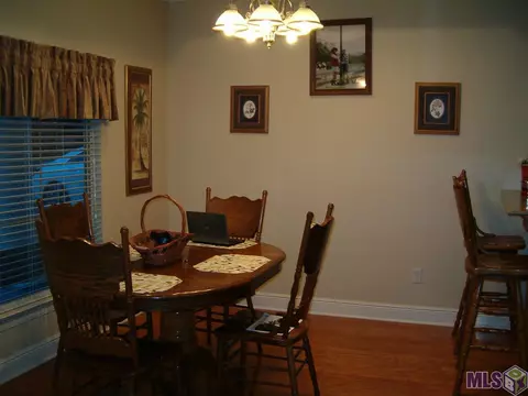 7123 Jupiter Dr, Baker, LA 70714 photo 2