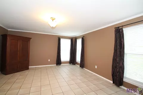 319 Epperson St, Baker, LA 70714 photo 9
