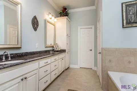 23831 Monarch Pt, Springfield, LA 70462 photo 8