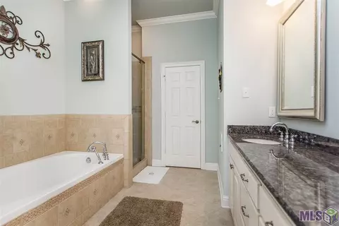 23831 Monarch Pt, Springfield, LA 70462 photo 10