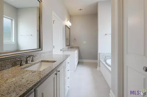 16134 Blackstone Dr, Pride, LA 70770 photo 7