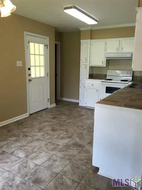8859 Asphodel St, Denham Springs, LA 70726 photo 12