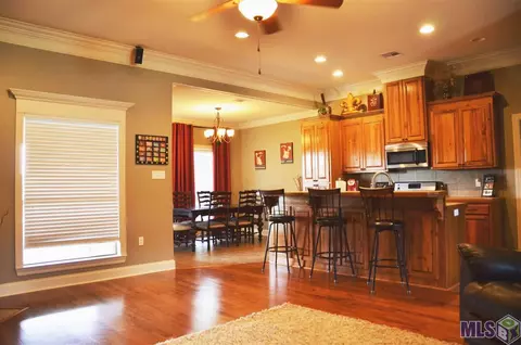 13359 Williamsburg Dr, Walker, LA 70785 photo 5
