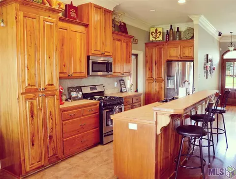 13359 Williamsburg Dr, Walker, LA 70785 photo 6