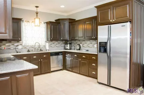 34189 Springlake Dr, Walker, LA 70785 photo 9