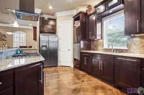 13430 Williamsburg Dr, Walker, LA 70785 photo 9