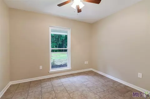 8032 Misty Oaks Ave, Baker, LA 70714 photo 6