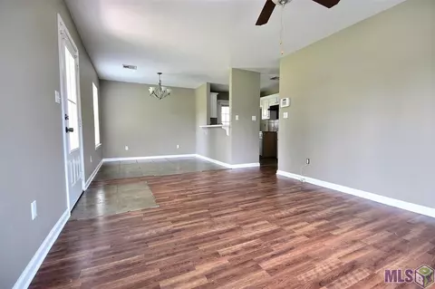 15789 Varnado Rd, Walker, LA 70785 photo 3