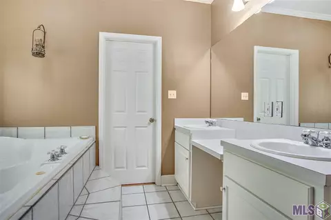 13311 Savannah Dr, Walker, LA 70785 photo 22