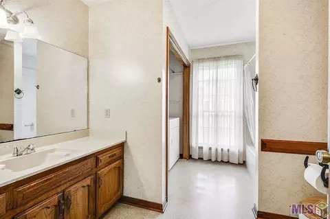 14916 Glenn Dr, Pride, LA 70770 photo 10