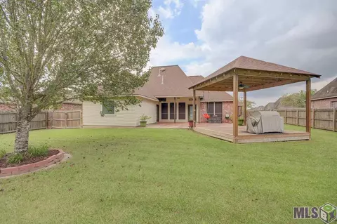 32833 Briar Oak Dr, Walker, LA 70785 photo 3