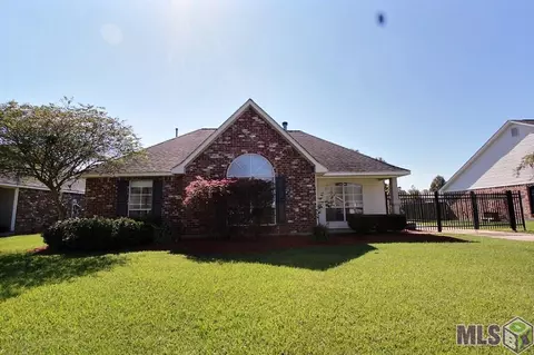 13480 Meadow Crossing Dr, Walker, LA 70785 photo 1