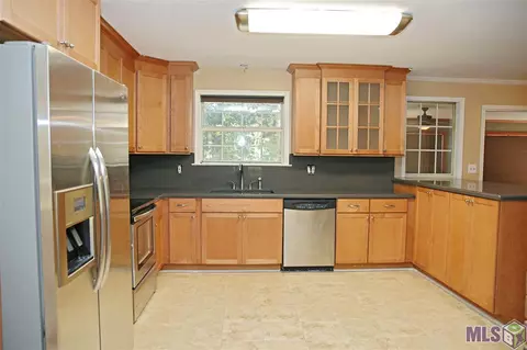 28700 Rae Dr, Walker, LA 70785 photo 10