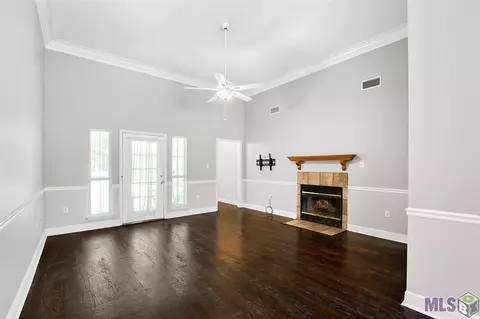 13390 Savannah Dr, Walker, LA 70785 photo 5