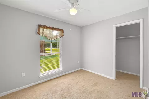 13390 Savannah Dr, Walker, LA 70785 photo 9