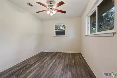7044 Walker Dr, Baker, LA 70714 photo 6