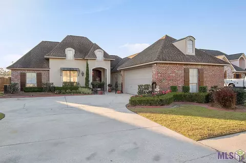 34059 Spring Lake Dr, Walker, LA 70785 photo 2