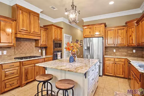13171 Brookcrest Dr, Walker, LA 70785 photo 5