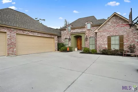 13171 Brookcrest Dr, Walker, LA 70785 photo 2