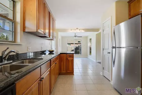 32500 Dwayne Dr, Walker, LA 70785 photo 5