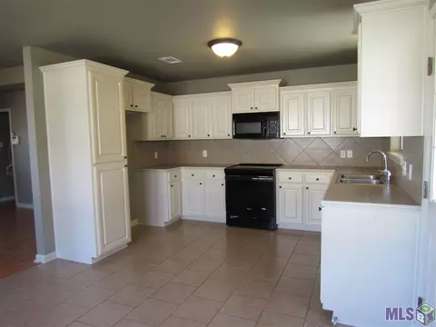 33683 Fairhaven Ave, Walker, LA 70785 photo 6