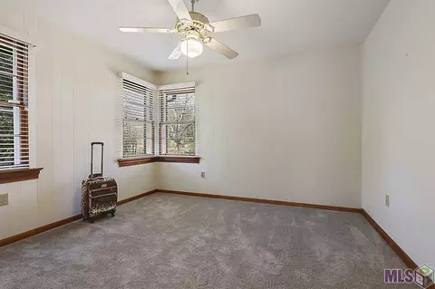 5476 Rolling Acres Dr, Baker, LA 70714 photo 10