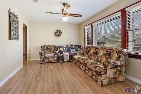 5476 Rolling Acres Dr, Baker, LA 70714 photo 11