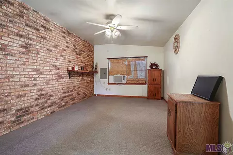 5476 Rolling Acres Dr, Baker, LA 70714 photo 17