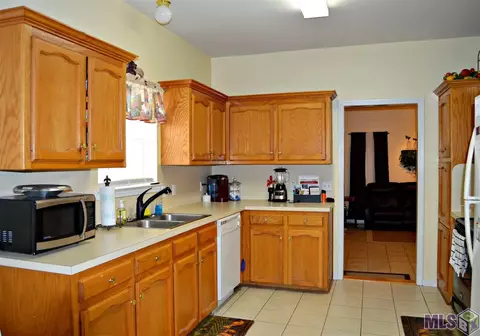 30461 Michelle St, Walker, LA 70785 photo 6