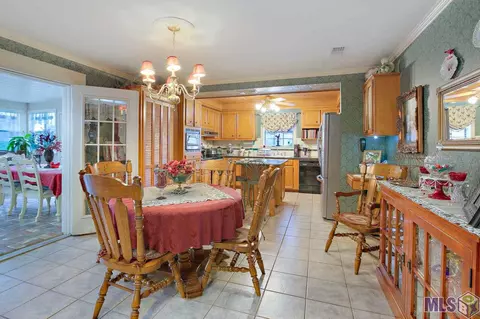 12037 Cardinal Dr, Walker, LA 70785 photo 4