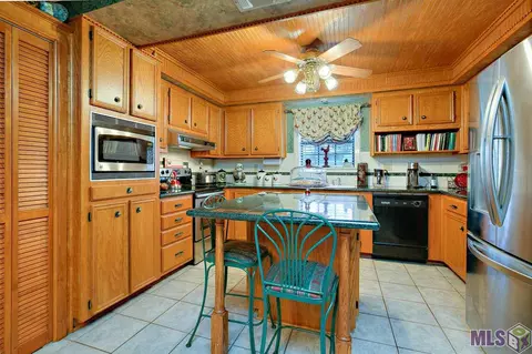 12037 Cardinal Dr, Walker, LA 70785 photo 3