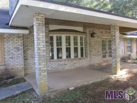 18990 Austin St, Springfield, LA 70462 photo 2