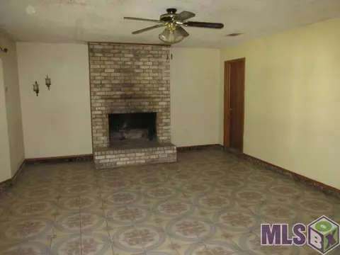 18990 Austin St, Springfield, LA 70462 photo 3