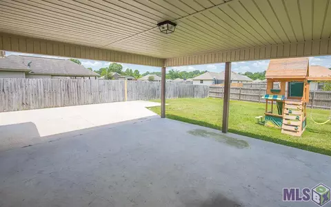 12247 Creekside Ave, Walker, LA 70785 photo 5
