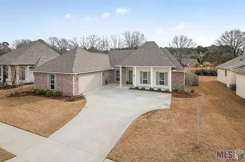 15965 Redstone Dr, Central, LA 70770 photo 1