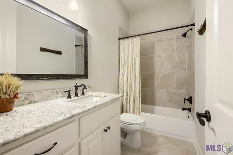 15965 Redstone Dr, Central, LA 70770 photo 9